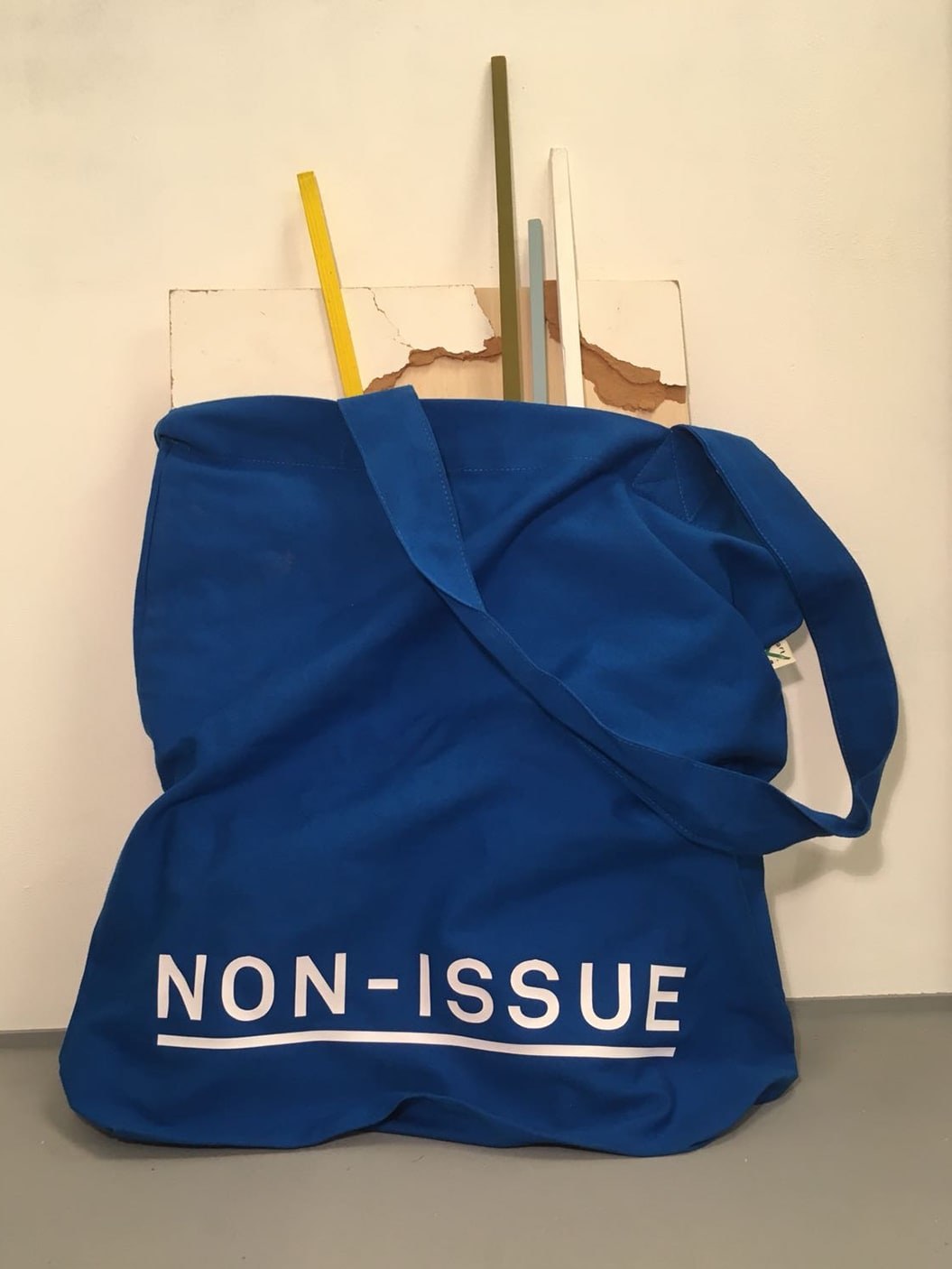 Non-Issue / Totebag / 2018